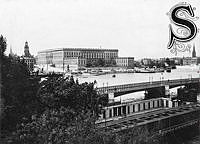 Dambadhuset och Skeppsholmsbron. Vy från Skeppsholmen mot Slottet.