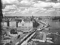 Utsikt från Katarinahissen mot norr. I förgrunden Slussen.