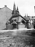 S:t Stefanskapellet i hörnet av Frejgatan och Tulegatan. Kyrkan uppfördes år 1900 men flyttades till Aspudden 1904 då Stefanskyrkan i Vanadislunden stod färdig. Heter idag S:t Sigfrids kapell.