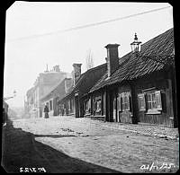 Lilla Badstugatan söderut mellan Kungstensgatan och Rehnsgatan.