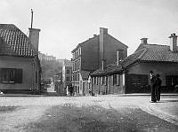 Rehnsgatan västerut från Döbelnsgatan. T. v. Döbelnsgatan 57.