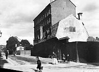 Bondegatan österut från Nytorgsgatan. Th. Bondegatan 24-28, nuv. 44-48.