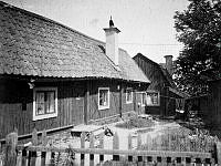 Tegelviksgatan 3, gårdssidan. Motsvarande plats idag är norra delen av kv. Persikan, d.v.s. norr om Spårvägsmuseet.