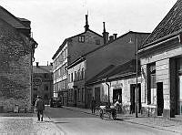 Jakobsbergsgatan västerut mot Sergelgatan. Till höger Jakobsbergsgatan 38.