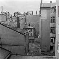 Kvarteret Härolden, gårdsutsikt söderut från Fleminggatan 19.