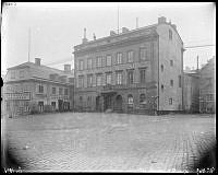 Tessinska palatsen, Överståthållarhuset, Slottsbacken 4