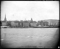Utsikt mot Skeppsbron från Skeppsholmen