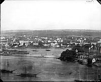 Foto av daguerrotyp från 1846 föreställande Ladugårdslandet sett från Mosebacke. Till höger Skeppsholmen. I förgrunden Saltsjön. Detalj.