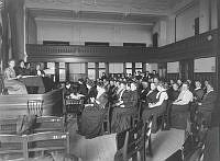 Rösträttsmötet med kvinnor 1909.