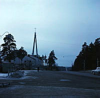 Nockeby. Drottningholmsvägen vid S:ta Birgitta kyrka. Vy åt SV mot Lovön.