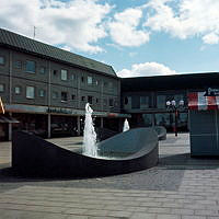 Blackeberg; fontäner vid Systembolaget på Blackebergsplan.