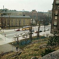 Vy från Engelbrektskyrkan ned mot Karlavägen och Stockholms Borgarskola. I bakgrunden Norra Real.