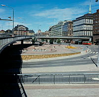 Järnvägsparken och Herkulesgatan från Centralbron. I bakgrunden t.v. Stockholms Centralstation.
