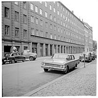 Nybrogatan 81-87.