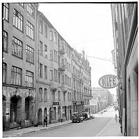 Riddargatan 28 västerut, kv Kyrkogården.