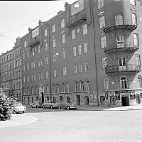 Storgatan 52 vid hörnet av Fredrikhovsgatan.