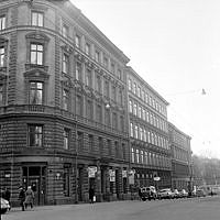 Linnégatan  6, 4 och 2 från Brahegatan.