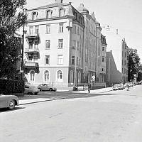 Hörnet Floragatan 9  t.v. och Östermalmsgatan 46, 44 och 42.