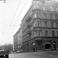 Hörnet Linnégatan 5 och Brahegatan 13 t.h.