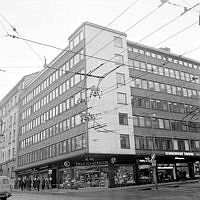 Hörnet Sturegatan 22 t.v. och Linnégatan 1.