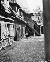 Gårdssidan av Södermannagatan 5. Huset revs 1904.