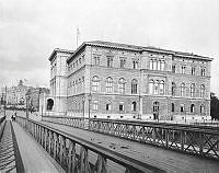 Nationalmuseum sett från Skeppsholmsbron.
