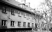 Långa Raden på Skeppsholmen. Fasad mot trädgårdssidan.
