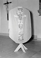 Kyrklig textil på Statens historiska museum. Tillverkad av Bror Geijer Göthe.