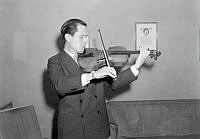 Violinisten Mickael Mann.
