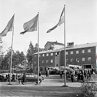 Lingvägen 155. Invigning av Enskede brandstation. (Nuvarande Farsta brandstation).