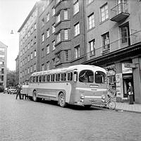 Eriksbergsgatan 4. En Alfa Romeo buss.