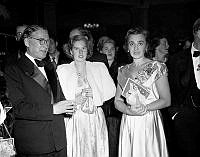 Kungsgatan 63, Oscarsteatern. Premiärgala för operetten Rose-Marie.