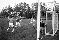 Landhockey. Match mellan Atomen och Köpenhamns hockeyklubb.