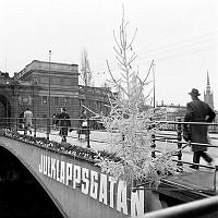 Riksbron. Julskyltning.