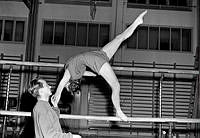 Lidingövägen 1. Kurs för tävlingsgymnaster på Gymnastiska Centralinstitutet, GCI.