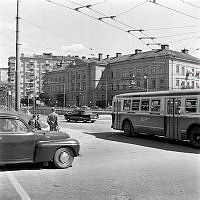 Drottningholmsvägen 27 (nuv. 35-37), Stockholms Sjukhem (den gamla byggnaden), från korsningen Mariebergsgatan/Drottningholmsvägen.