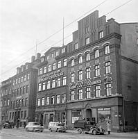 Skeppsbron 30-34. Stockholms Stads Branstodsbolag samt skeppsklarerarfirman Emil R. Boman AB.