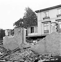 Villa Adolfsberg i Marieberg. 1800-tals-herrgård flyttas ca 100 meter västerut. Herrgården är byggd 1851 av Adolf Walldén.