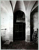 Gamla Riksbankshuset åt Skeppsbron. Stenornament.