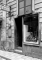 Norra Smedjegatan 5. Maja Erikssons mjölkbutik.